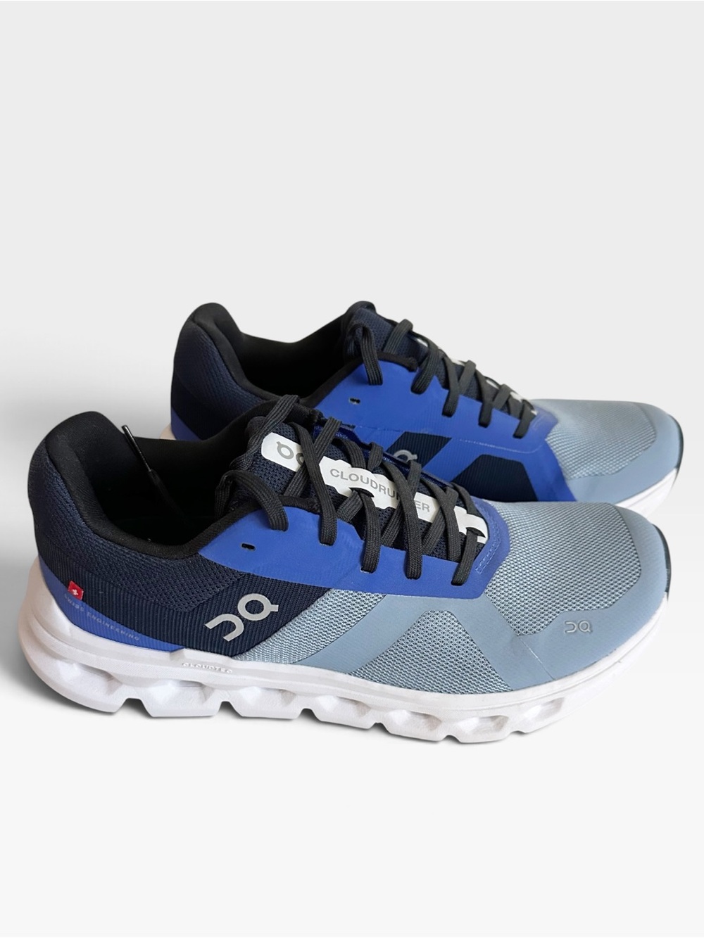 On Cloud  Chambray/Midnight Running Trainer Athletic Shoes Size 8.5